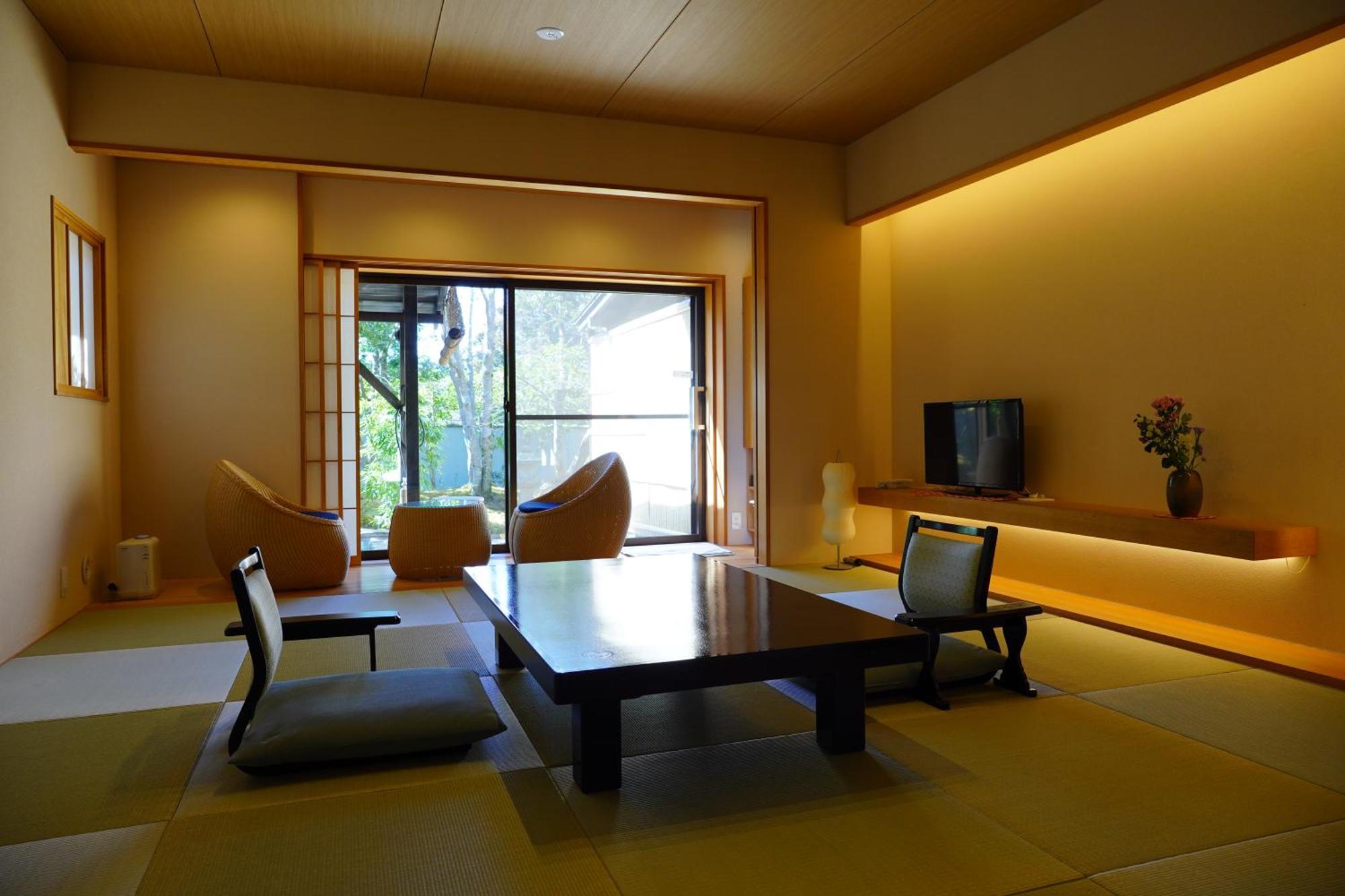 Yoshimatsu Hotel Hakone Exterior photo