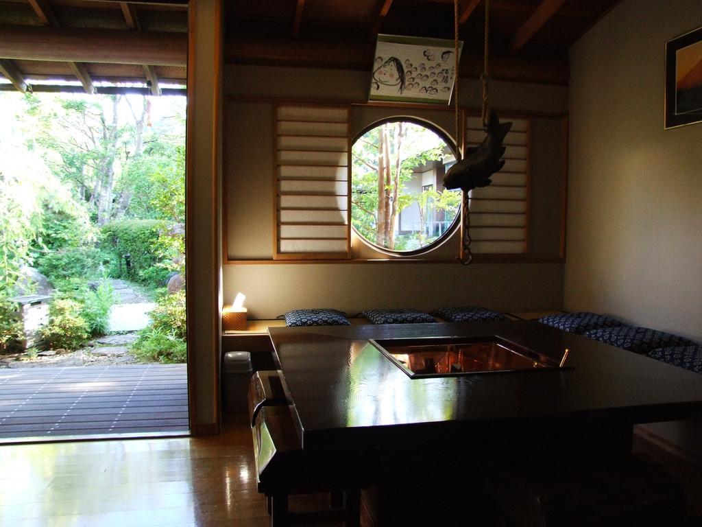 Yoshimatsu Hotel Hakone Exterior photo
