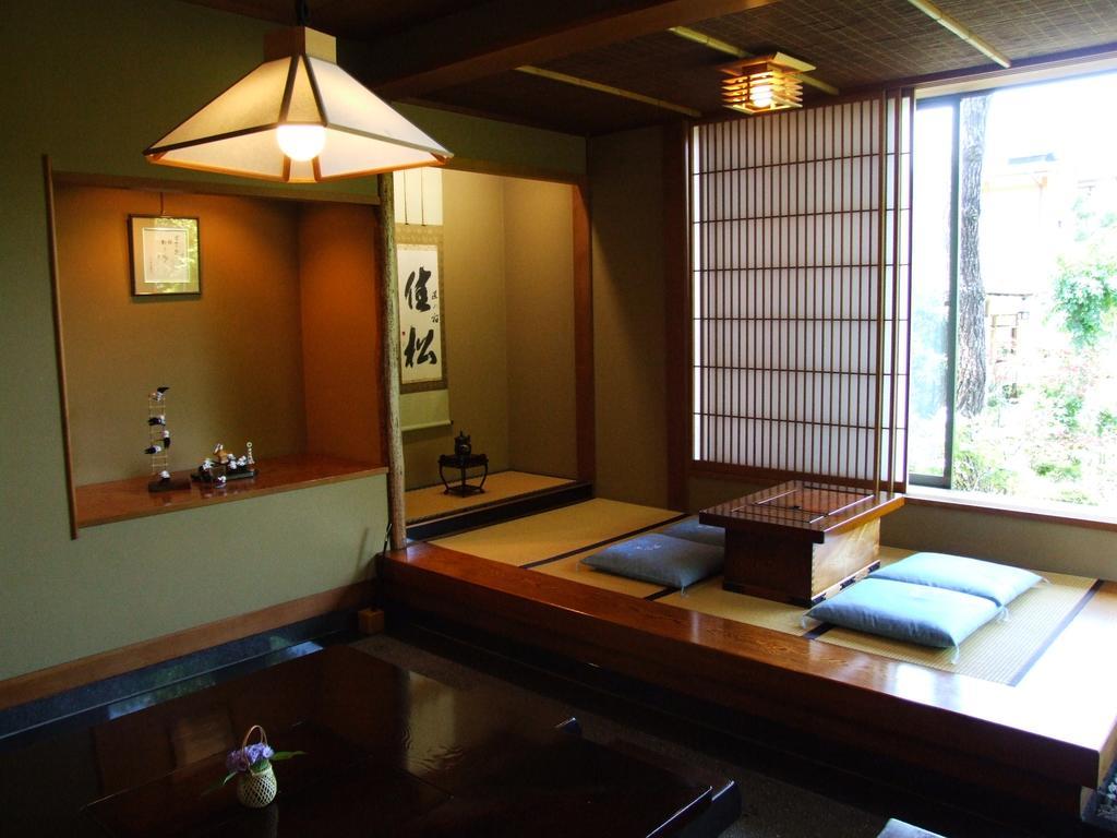 Yoshimatsu Hotel Hakone Exterior photo