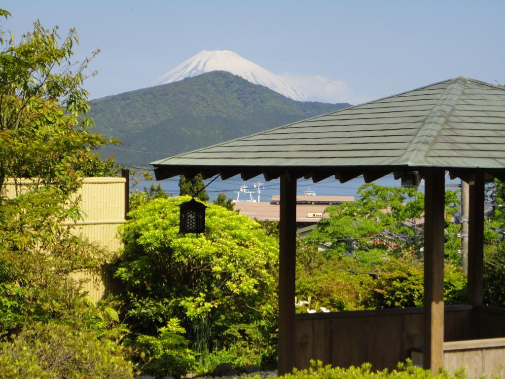 Yoshimatsu Hotel Hakone Exterior photo