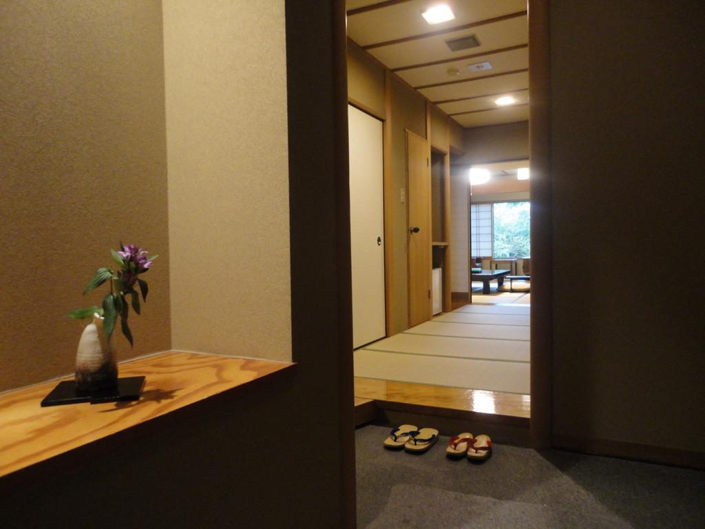 Yoshimatsu Hotel Hakone Exterior photo