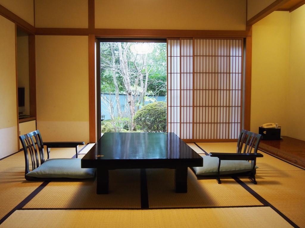 Yoshimatsu Hotel Hakone Exterior photo